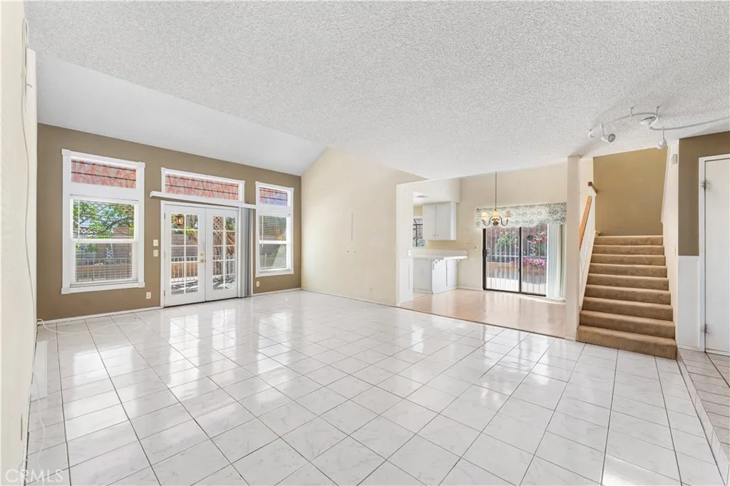 Additional image 11 of 38242 7th St W, Palmdale, CA 93551