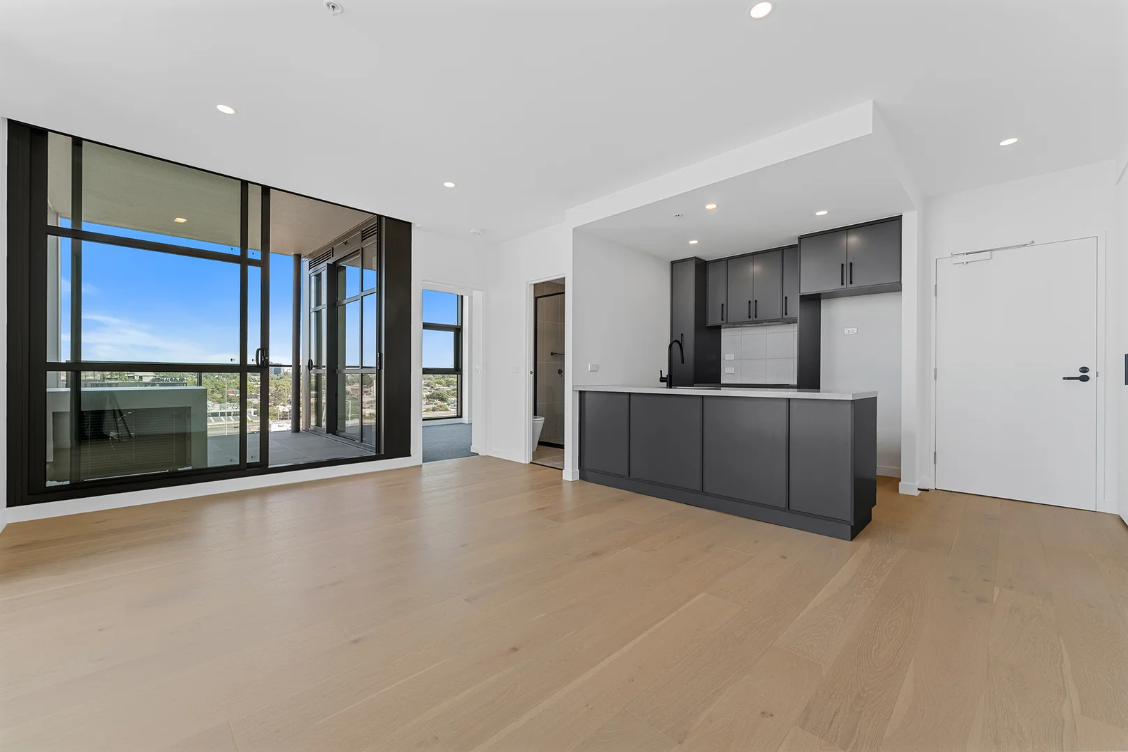 808/83 Sutton St, North Melbourne VIC 3051 photo 2