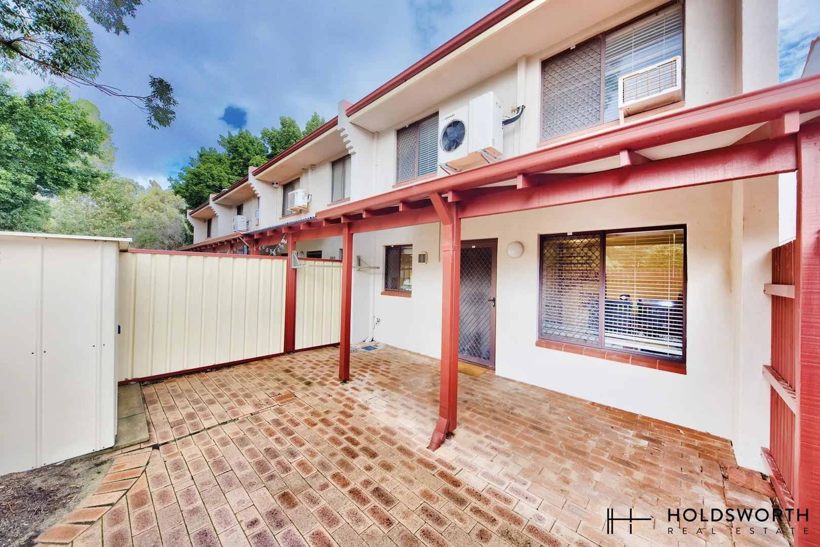 4/33 Farina Drive, Yokine WA 6060
