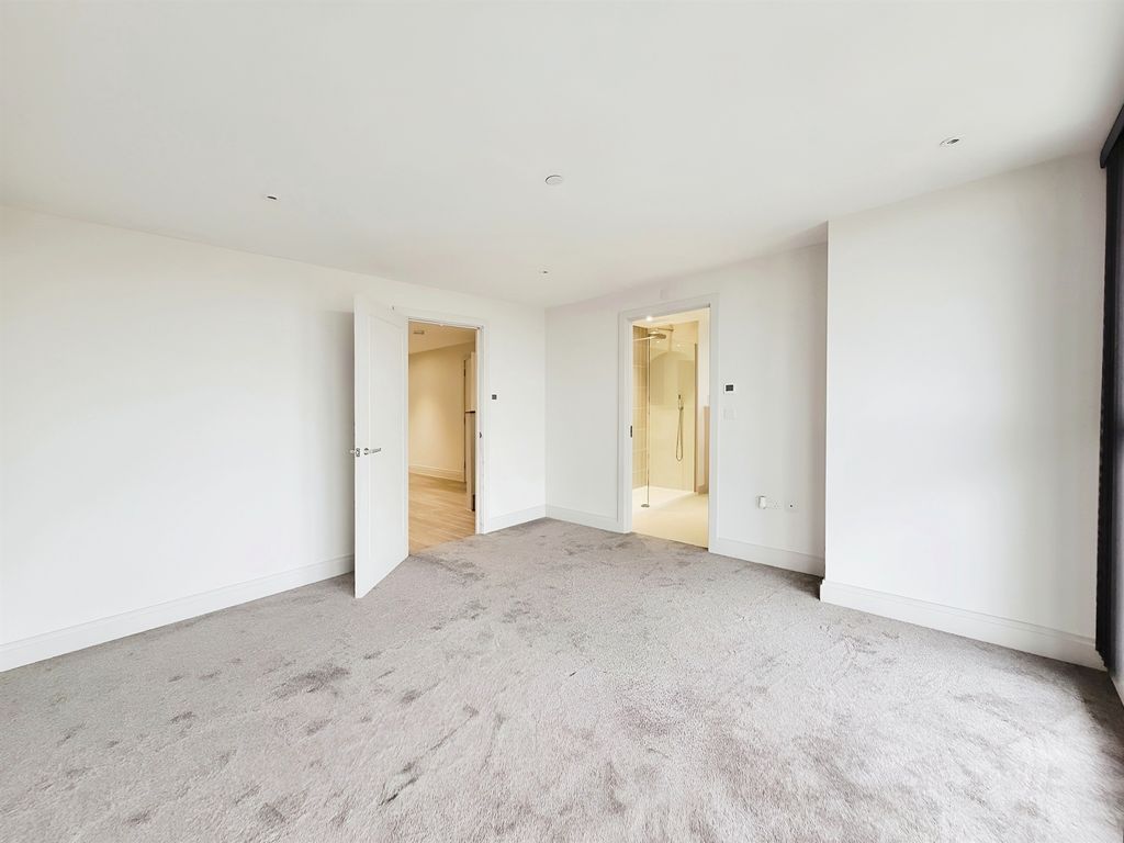 Additional image 16 of 3 bed penthouse for saleRest Bay, Porthcawl CF36