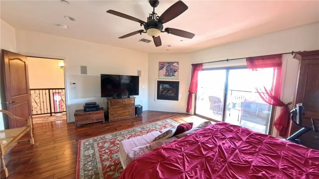 Additional image 9 of 633 Sunnyhill Drive, Los Angeles, CA 90065