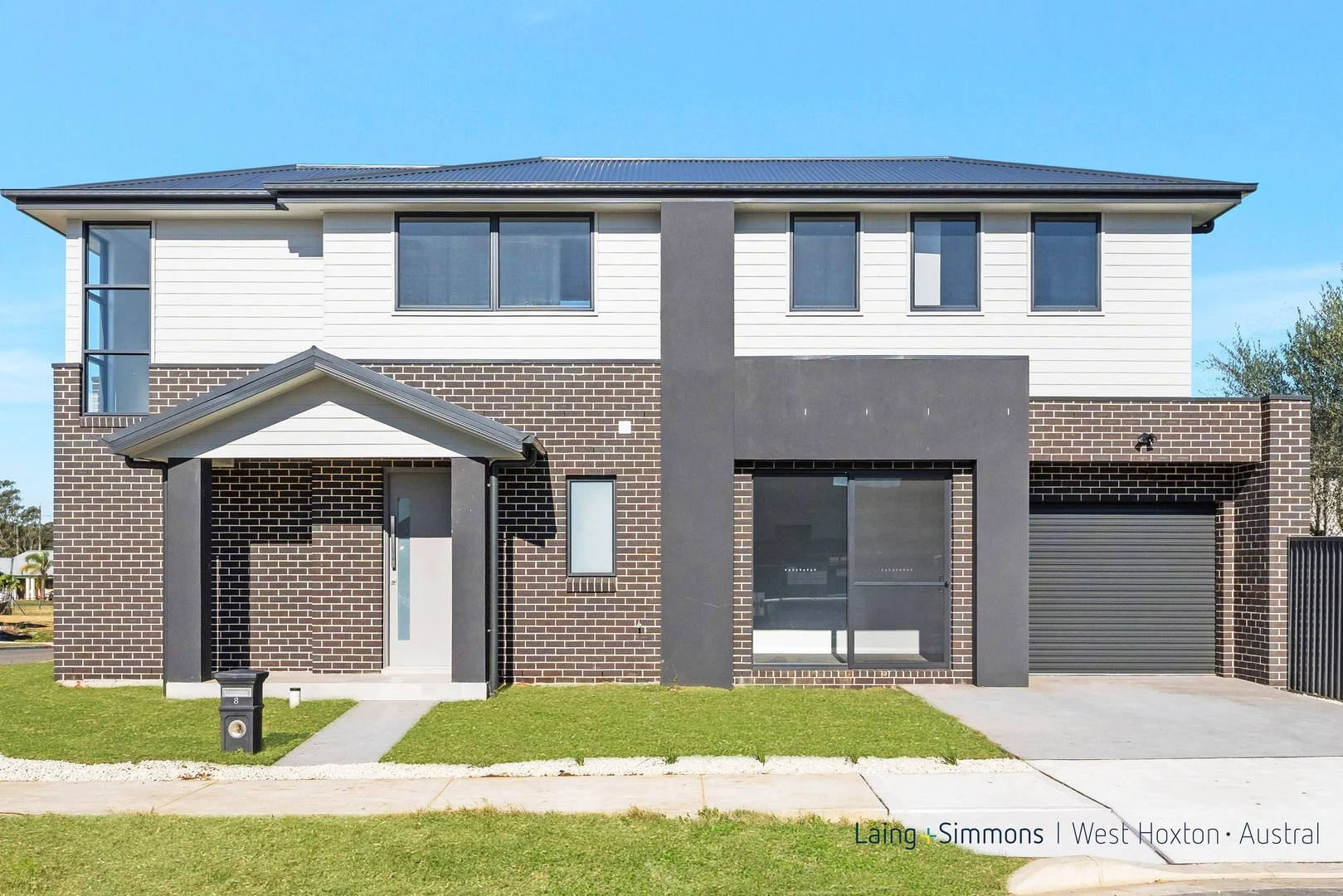 8 Parhelion Street, Austral NSW 2179