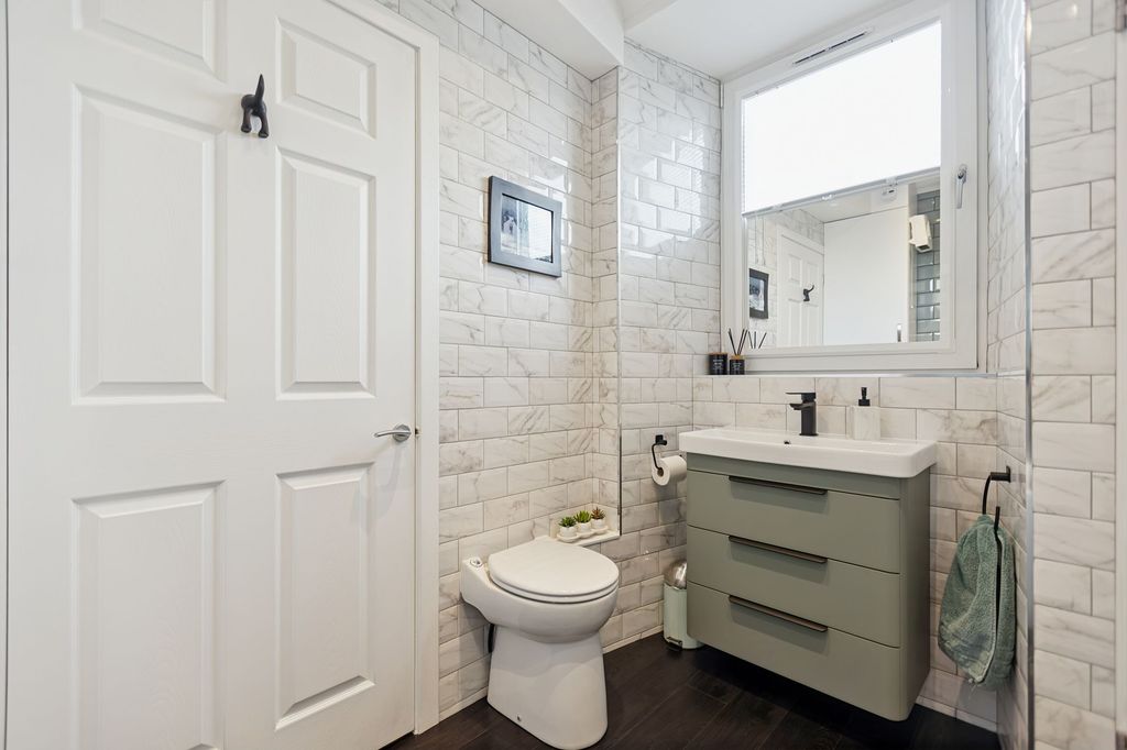 Additional image 10 of 3 bed maisonette for sale80 West Clyde Street, Helensburgh G84