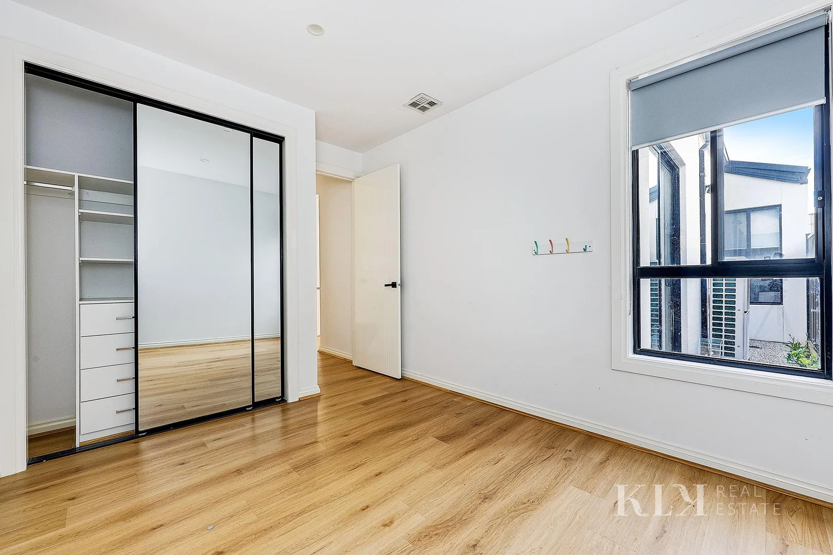 Additional image 7 of 33 Falconer Drive, Mickleham VIC 3064