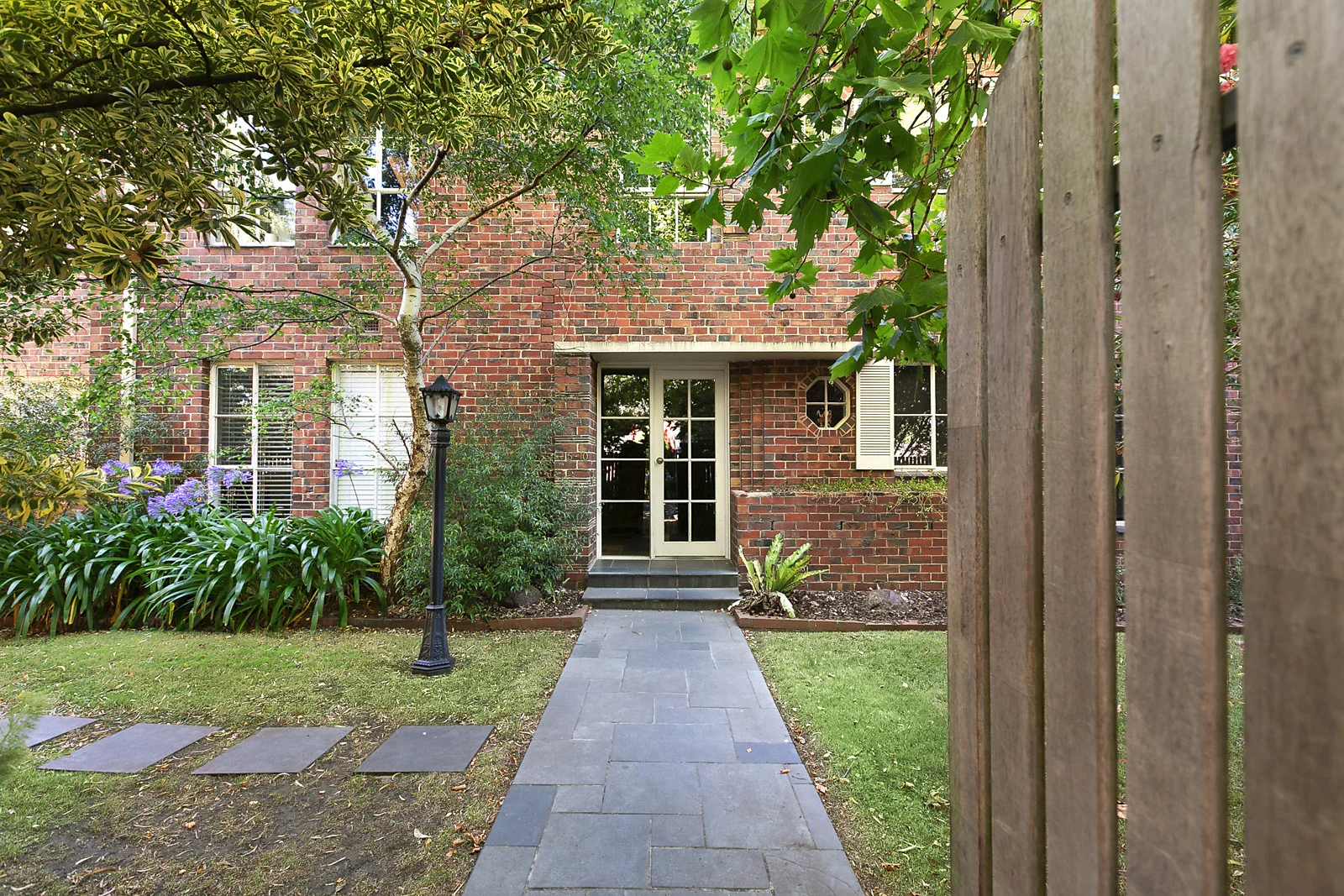 2/4 Rathmines Street, Fairfield VIC 3078