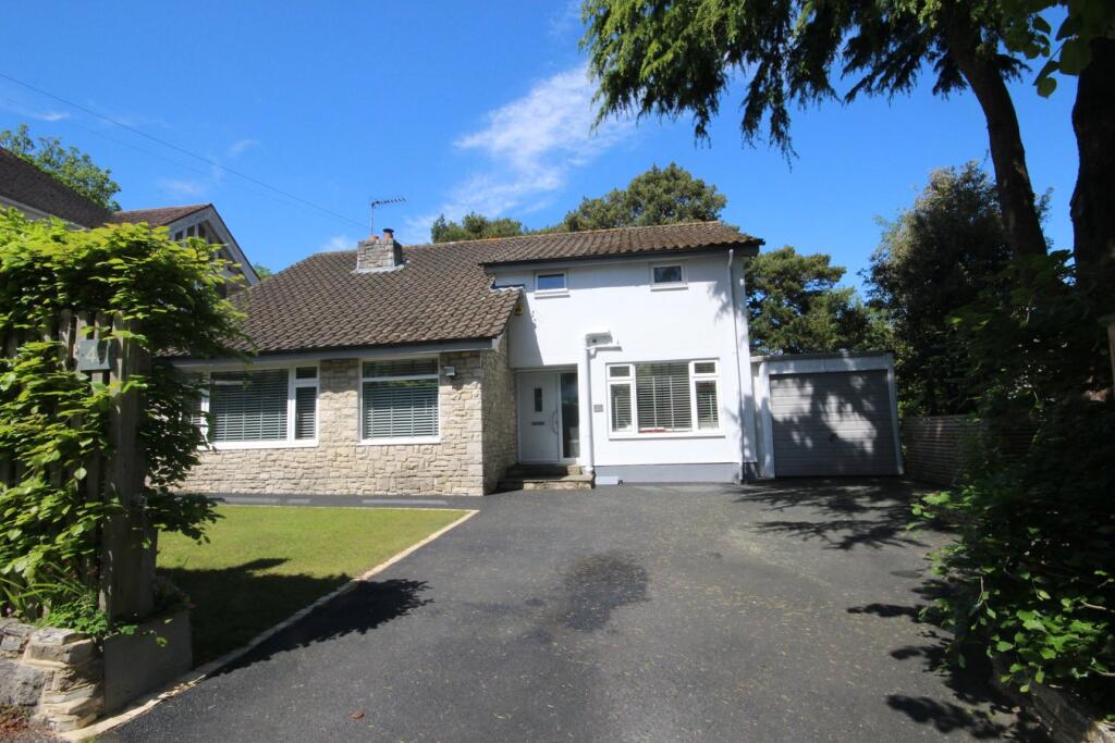 Erpingham Road, BRANKSOME GARDENS, BH12 photo 2