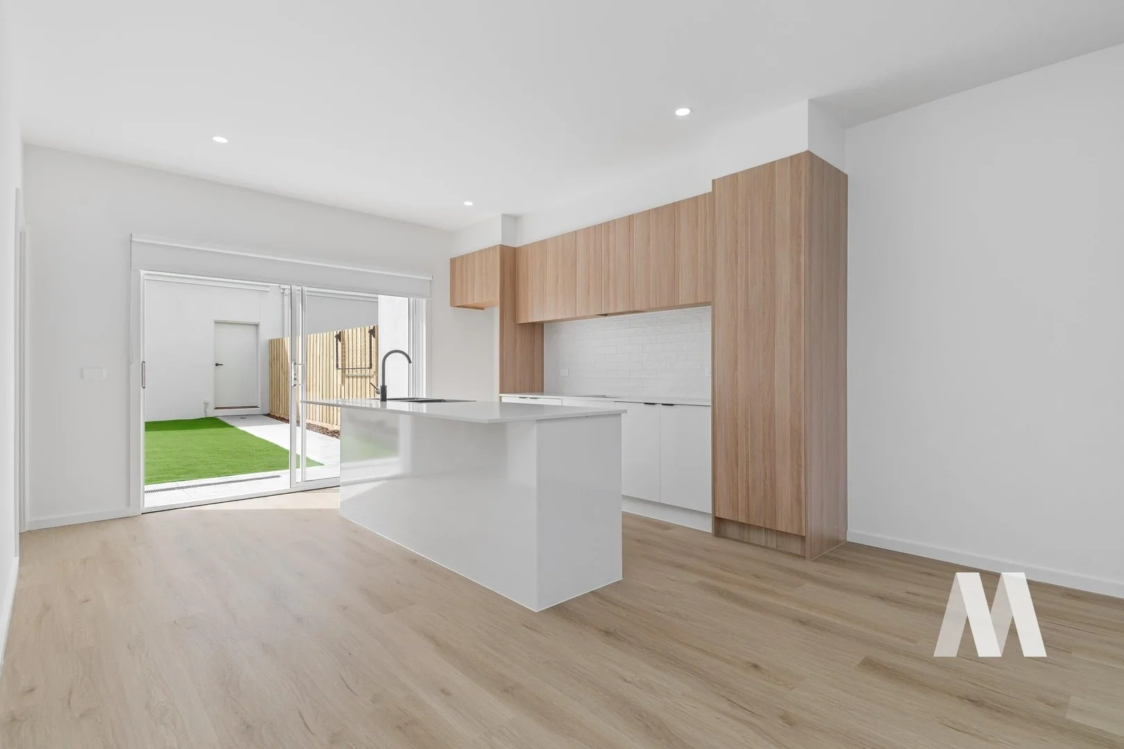 5 Tasman Boulevard, Donnybrook VIC 3064