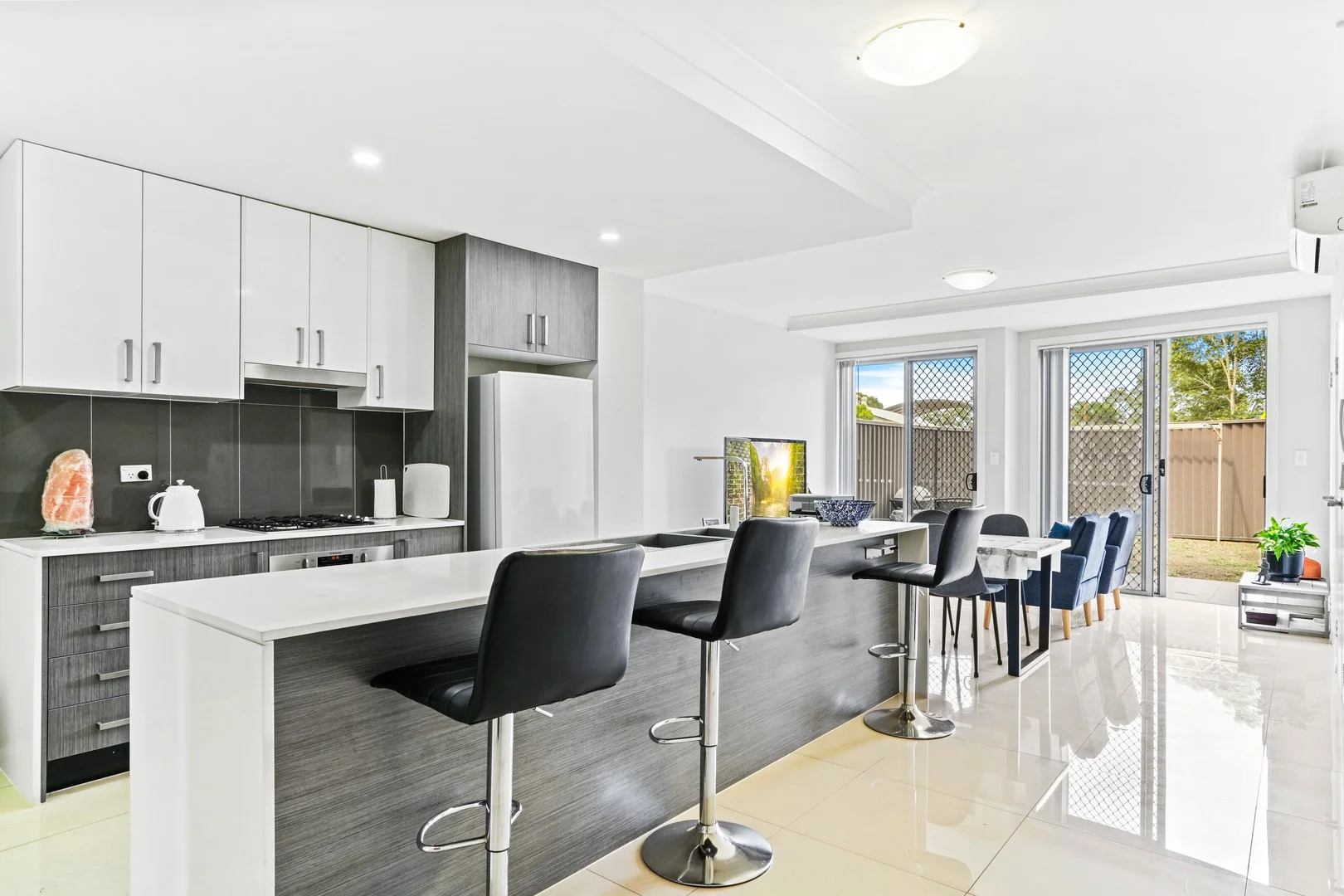 G2/44B Drummond Avenue, Ropes Crossing NSW 2760