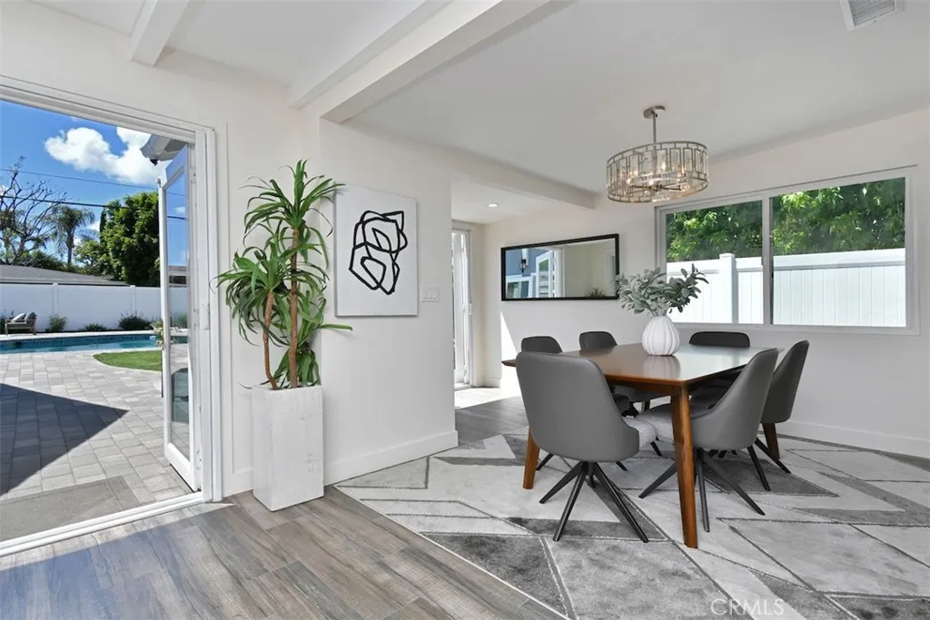 Additional image 18 of 15576 Hesby St, Encino, CA 91436