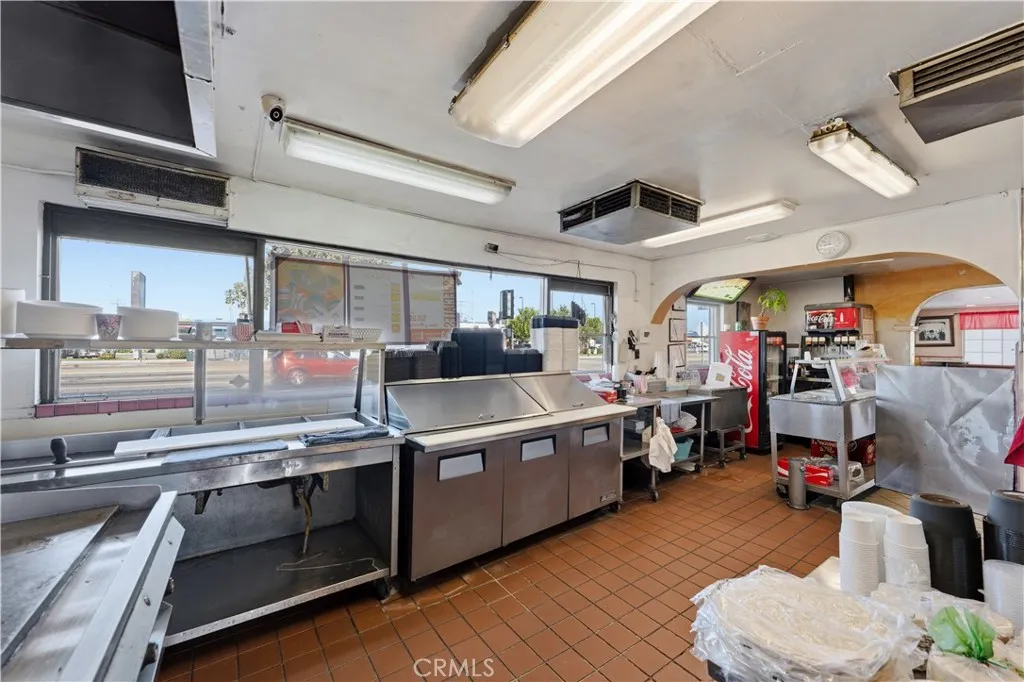 Additional image 71 of 3350 Saviers Rd, Oxnard, CA 93033
