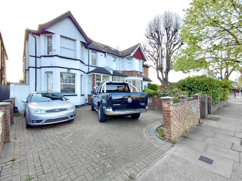 Thornbury Road, Isleworth, Greater London TW7