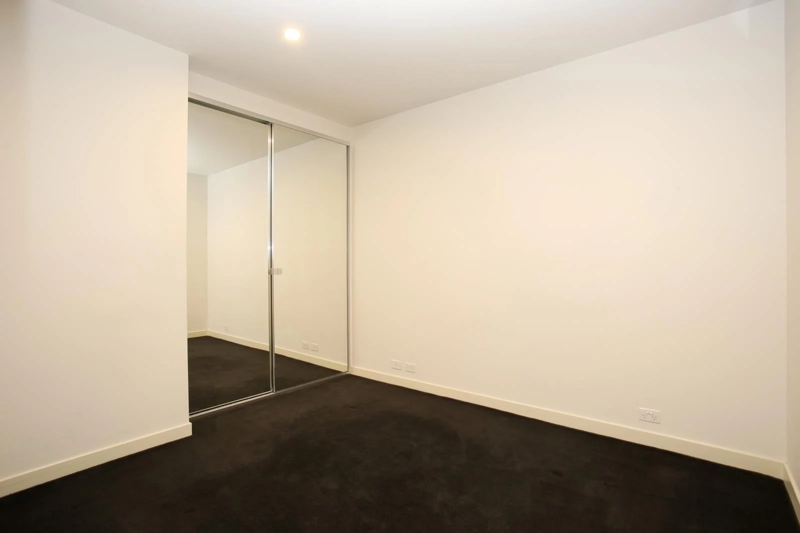 Additional image 3 of 711/3 Yarra Street, South Yarra VIC 3141