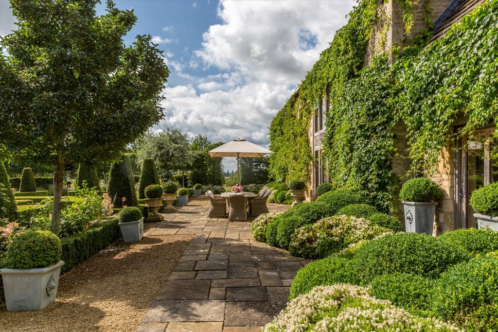 Additional image 19 of 8 bed farm for salePoulton, Cirencester, Gloucestershire GL7