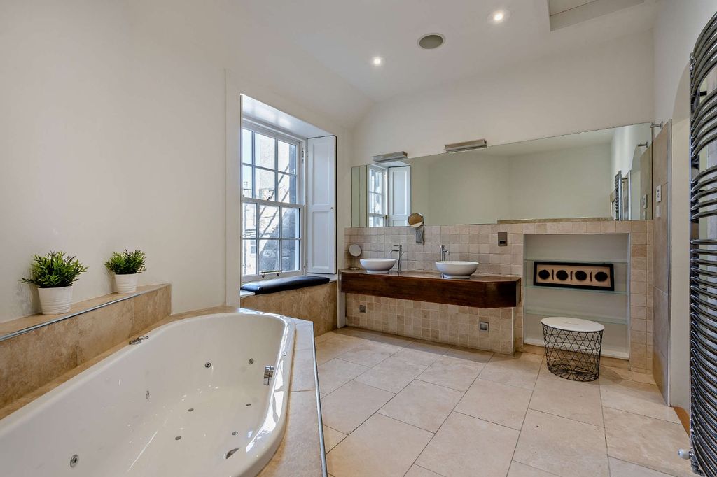 Additional image 12 of 3 bed flat for saleRutland Street, Edinburgh EH1