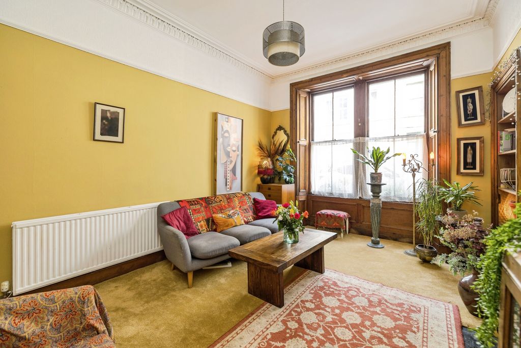 Additional image 5 of 2 bed flat for saleSouth Oxford Street, Edinburgh EH8