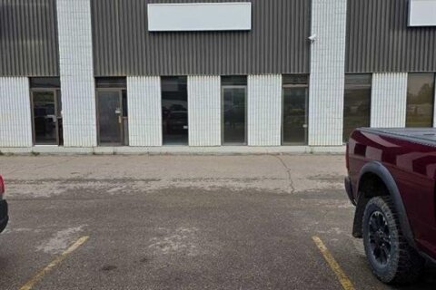 Additional image 8 of 4830 78 Street , Red Deer, AB, T4P 2B3