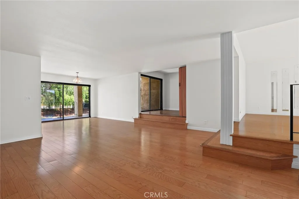 Additional image 4 of 2662 E 20th Street Unit 307, Signal Hill, CA 90755