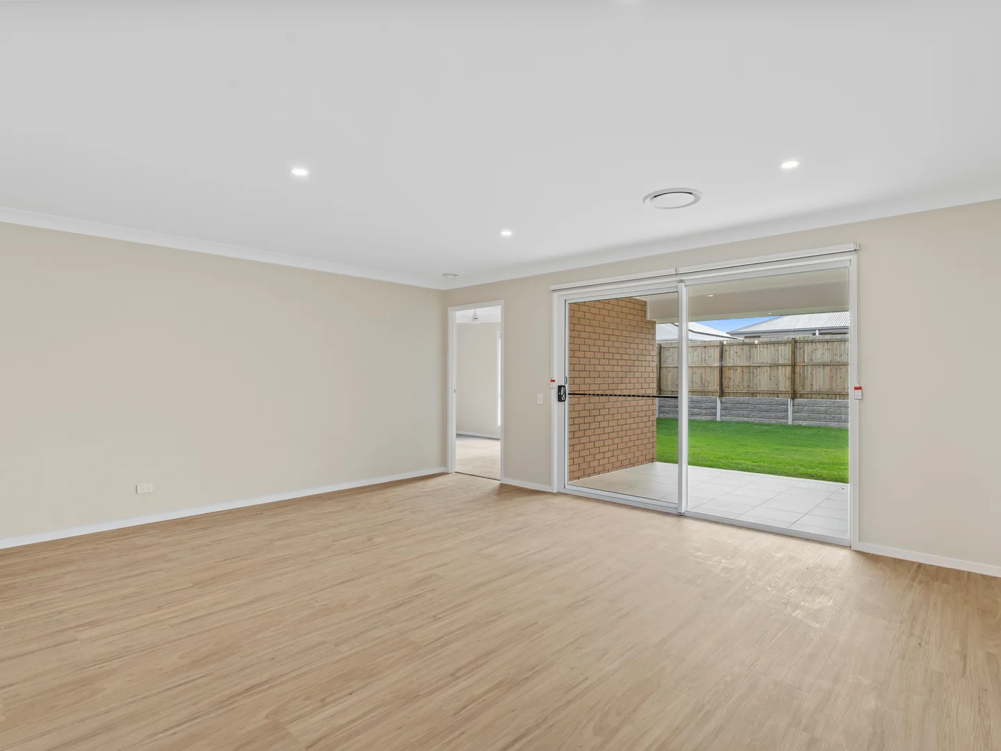 Additional image 15 of 40 Hewing Place, Park Ridge QLD 4125