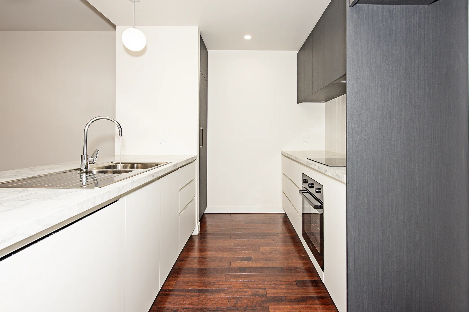 2/5 Ruddock Close, Prahran VIC 3181 photo 3