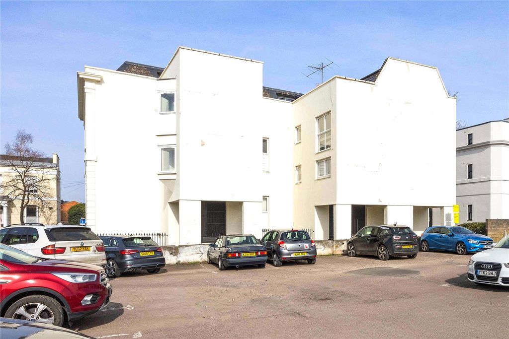 Additional image 3 of 19 bed flat for saleClarence Road, Cheltenham, Gloucestershire GL52