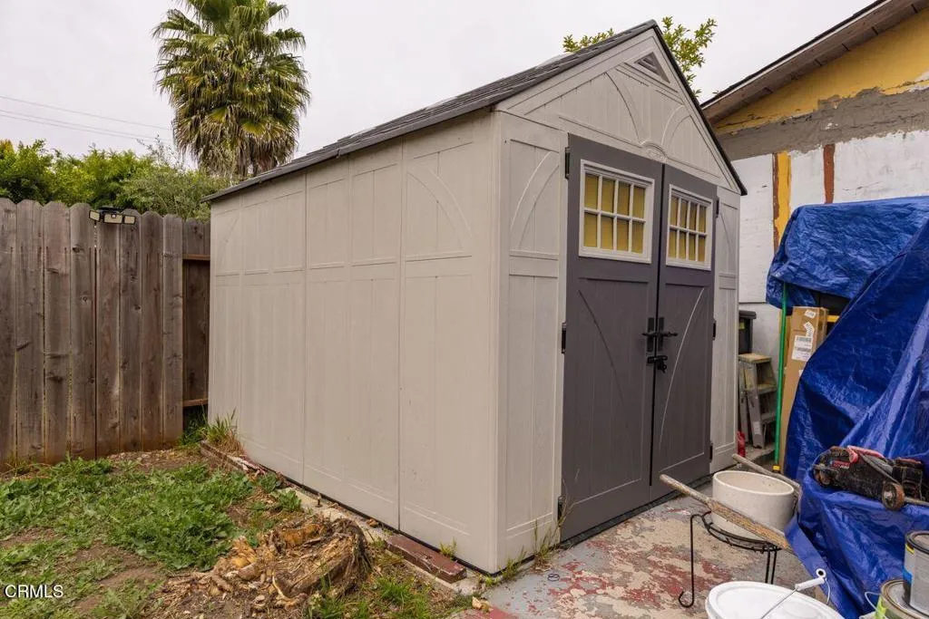 718 Cook Avenue, Santa Barbara, CA 93101