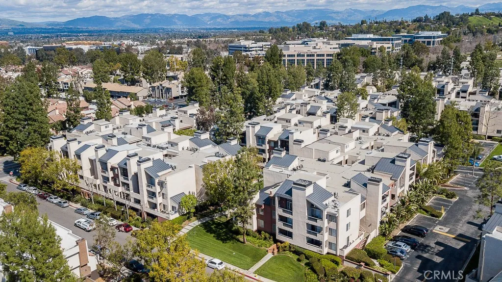 Additional image 28 of 21500 Burbank Blvd Unit 316, Woodland Hills, CA 91367
