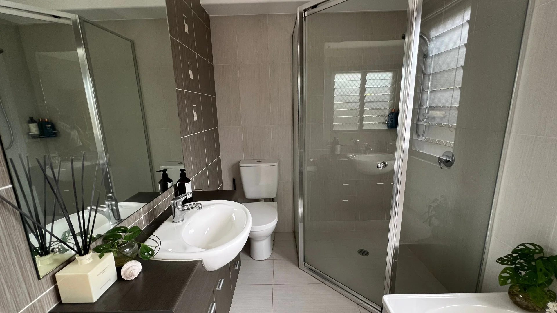 Additional image 7 of 3/194 Cypress St, Urangan QLD 4655