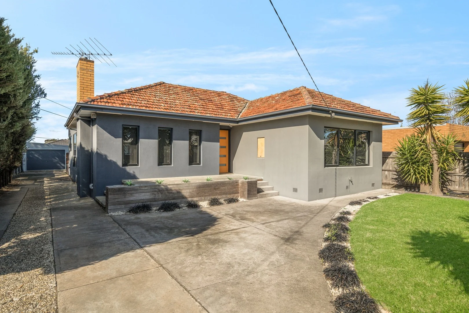 2 Maple Crescent, Bell Park VIC 3215