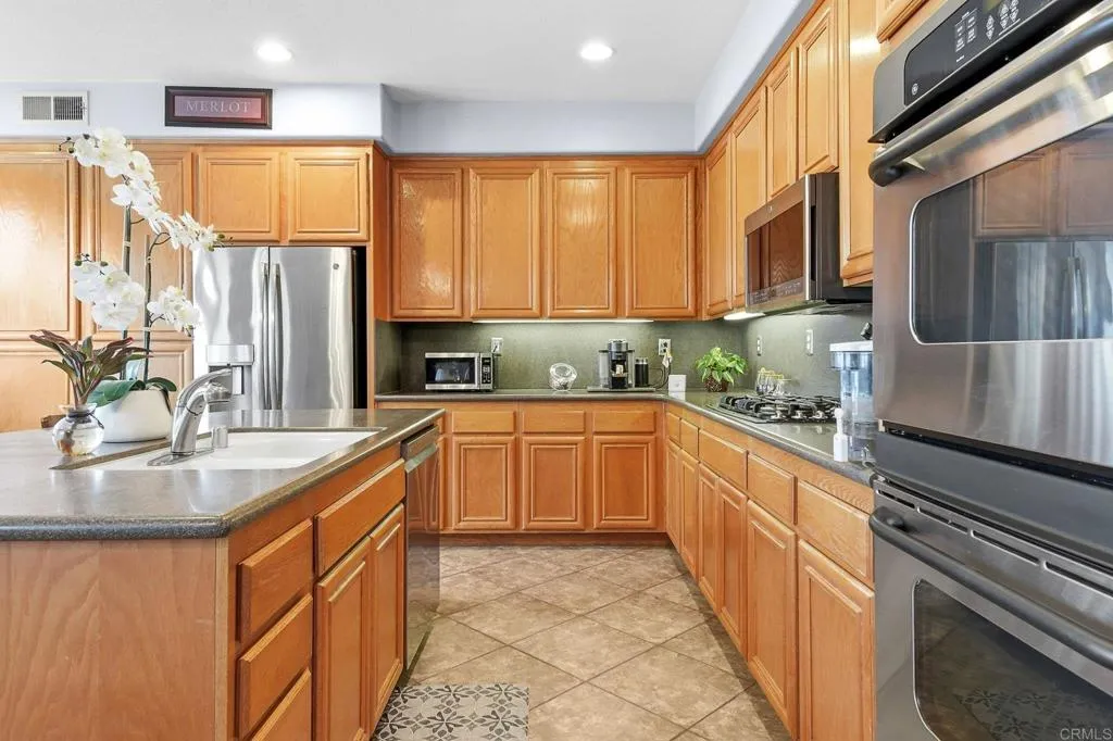 Additional image 15 of 743 N Valley View Dr, Chula Vista, CA 91914