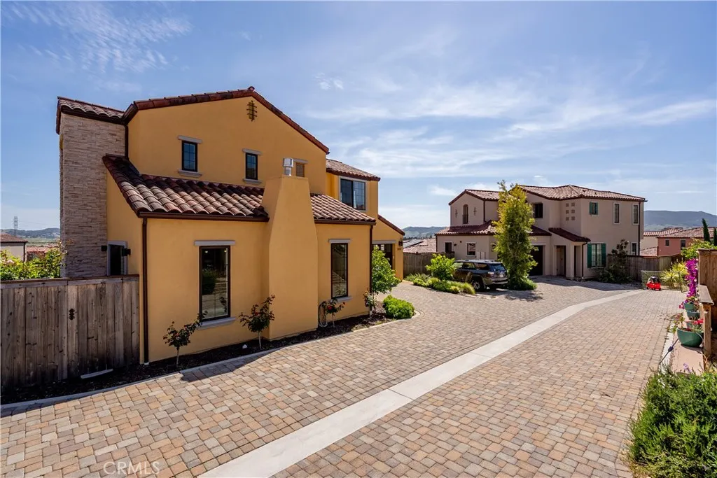 3062 Arezzo Dr, San Luis Obispo, CA 93401 photo 4