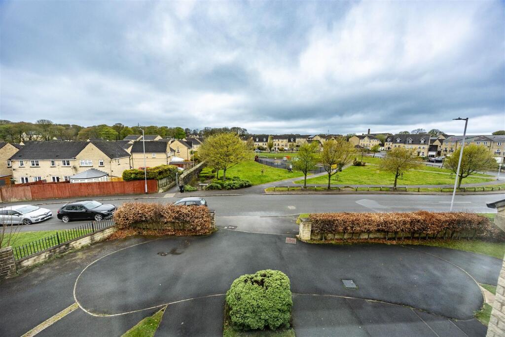 Additional image 29 of Yateholm Drive, Bradford