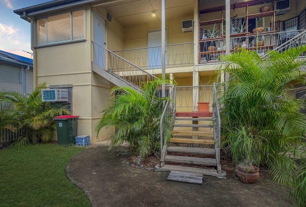 1/12 Humphrey St, West End QLD 4810