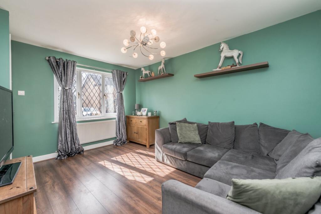 Additional image 2 of Holmefield View, Bradford, West Yorkshire, BD4