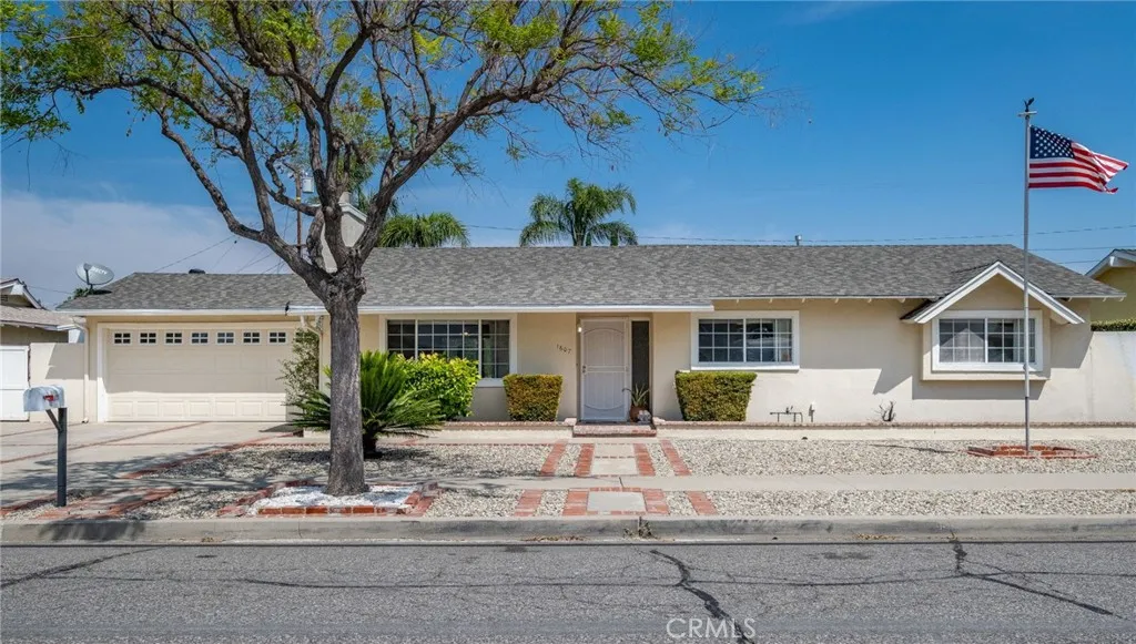 1607 Blackwall Dr, Simi Valley, CA 93063 photo 2