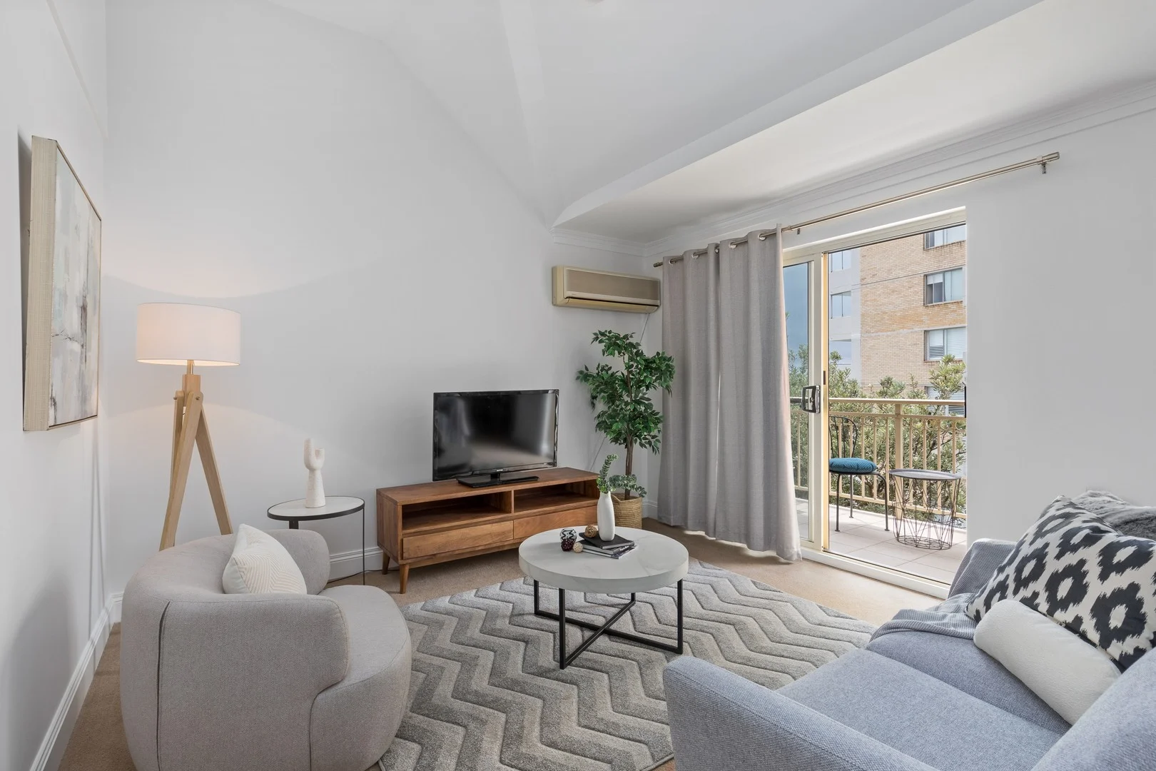 18/10-12 Gerard Street, Cremorne NSW 2090