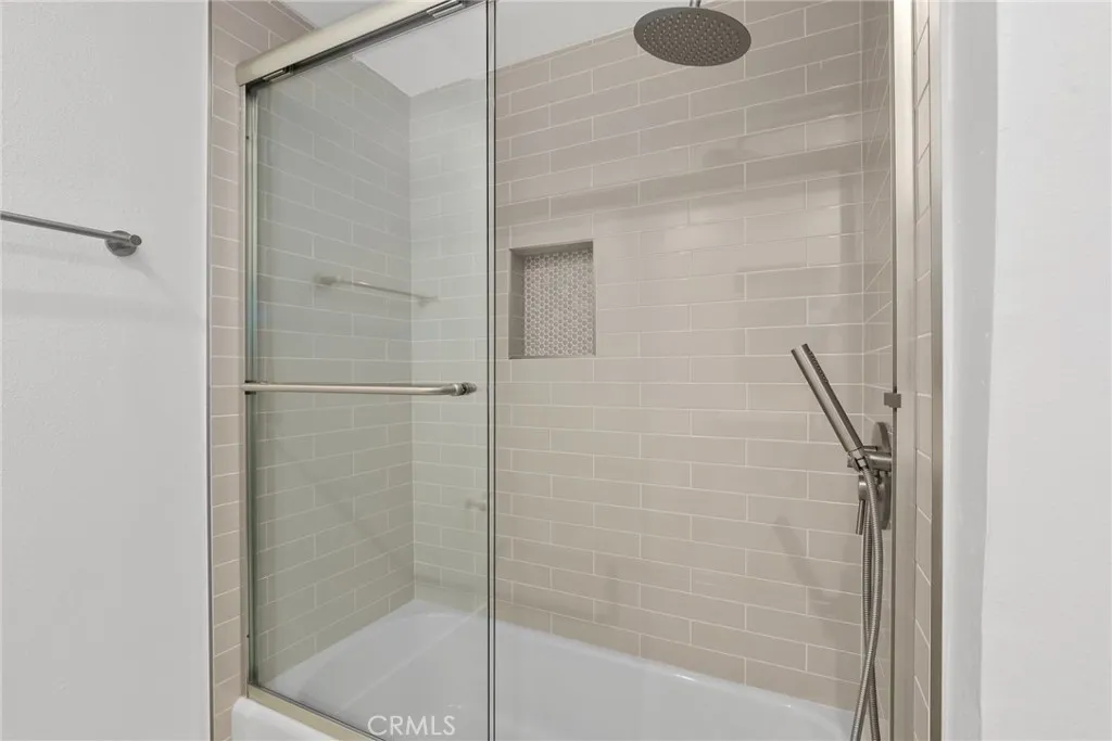 Additional image 24 of 23312 Ostronic Dr, Woodland Hills, CA 91367