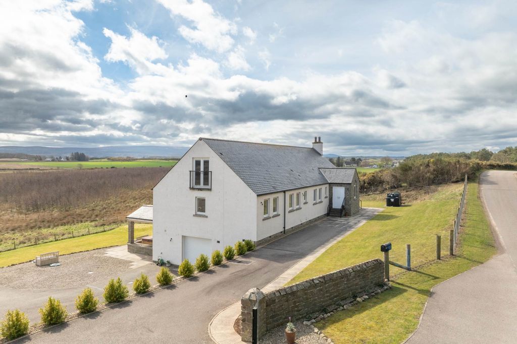 Additional image 2 of 6 bed detached house for saleBroonacre, Moss Side, Nairn IV12