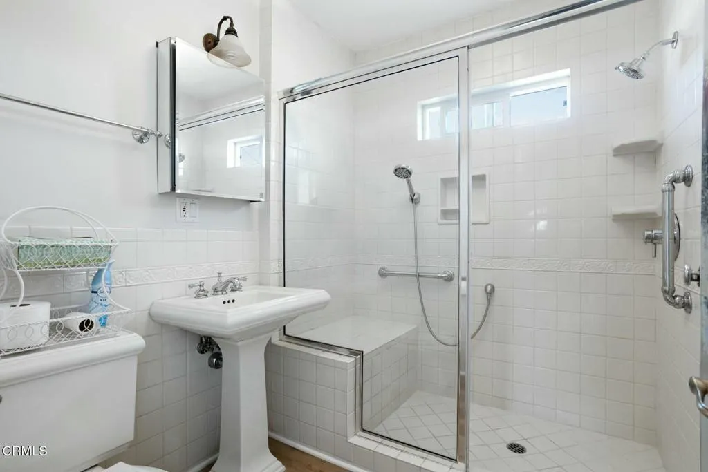 Additional image 33 of 640 E Elmwood Avenue, Burbank, CA 91501