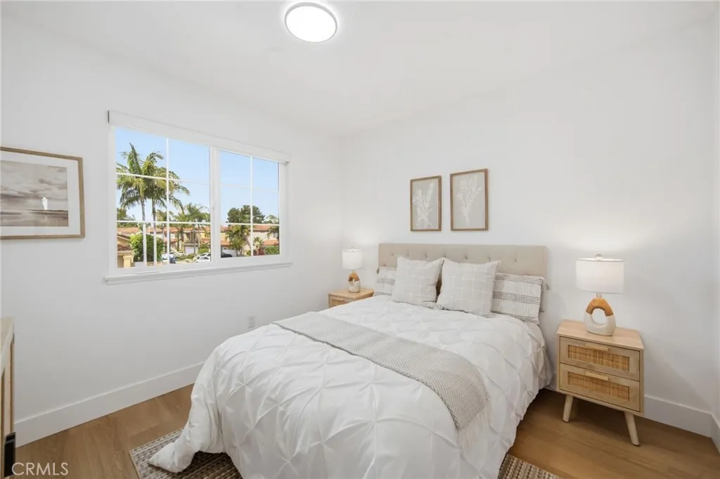 Additional image 42 of 32 Comiso, Irvine, CA 92614