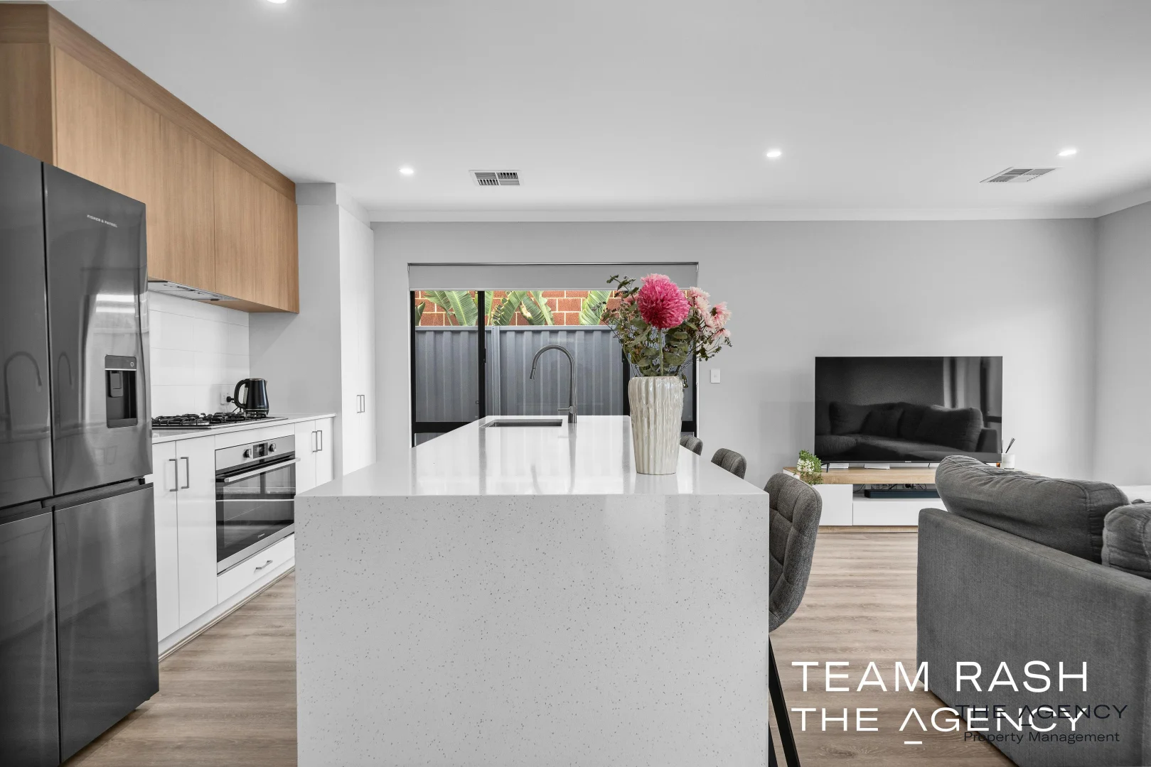 26 Blushing Approach, Treeby WA 6164 photo 5