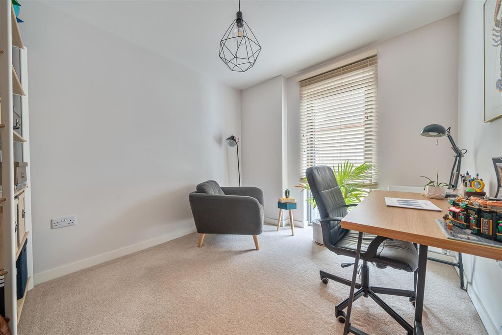 Additional image 13 of 3 bed flat for saleHope Quay, Wapping Wharf BS1