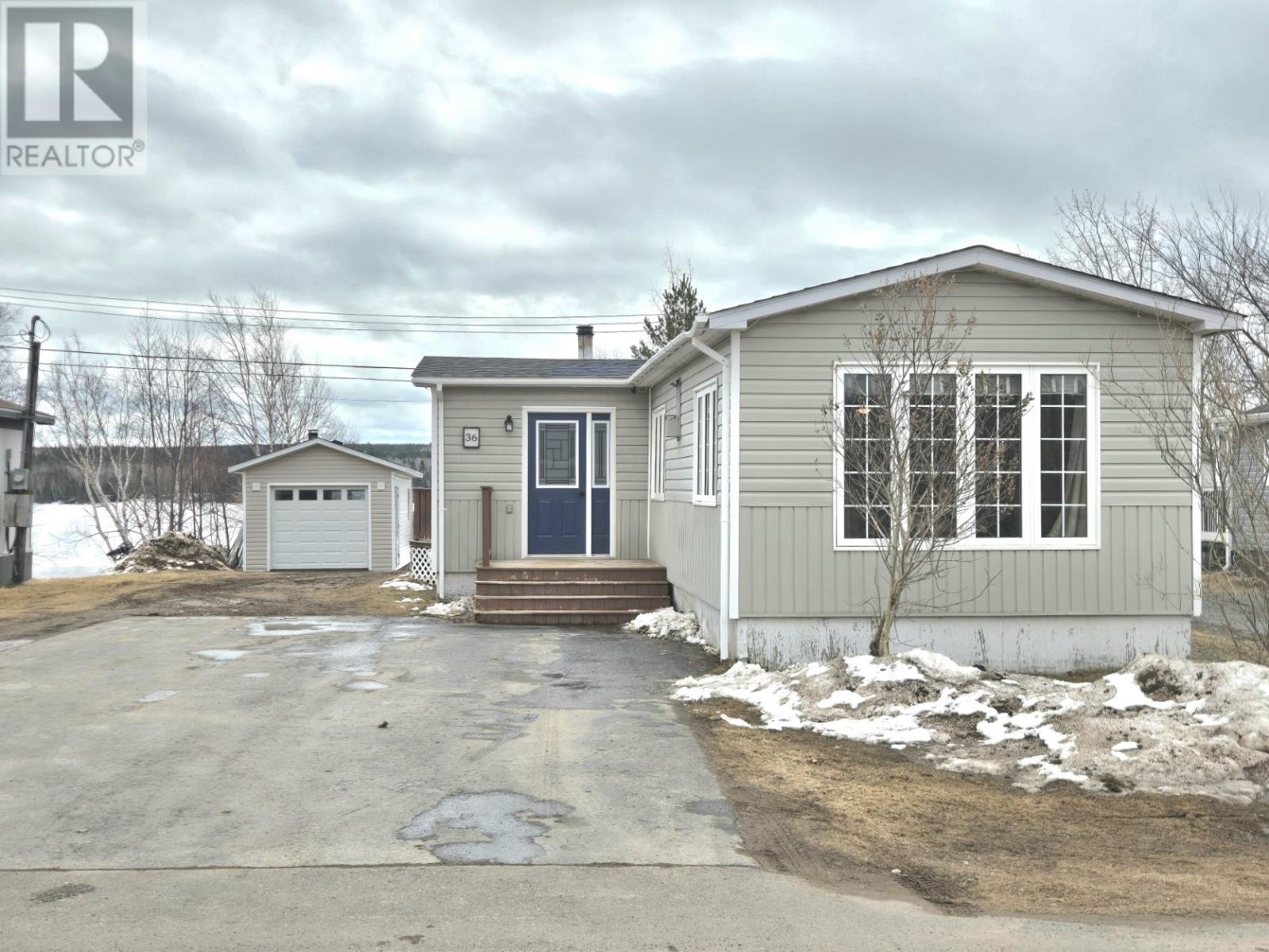 36 Hobbs Park