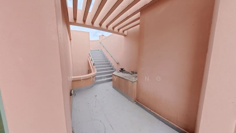 27 Adam Road photo 2