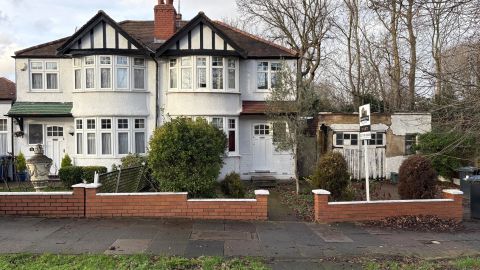 Twyford Abbey Road, Wembley NW10