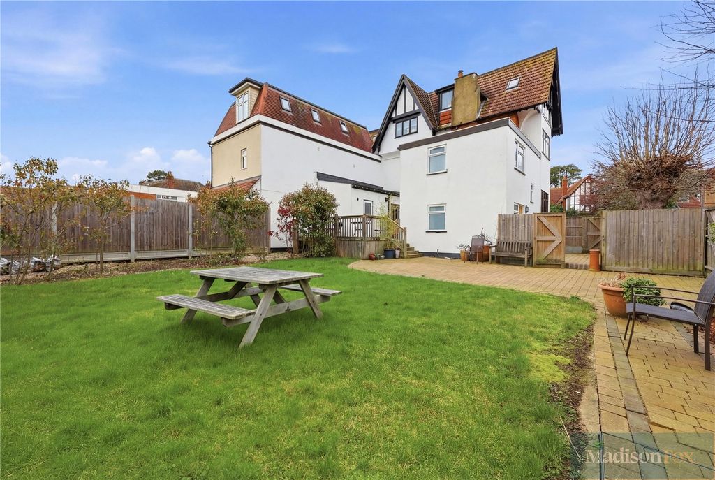 Additional image 30 of 7 bed semi-detached house for saleHigh Road, Loughton, Essex IG10