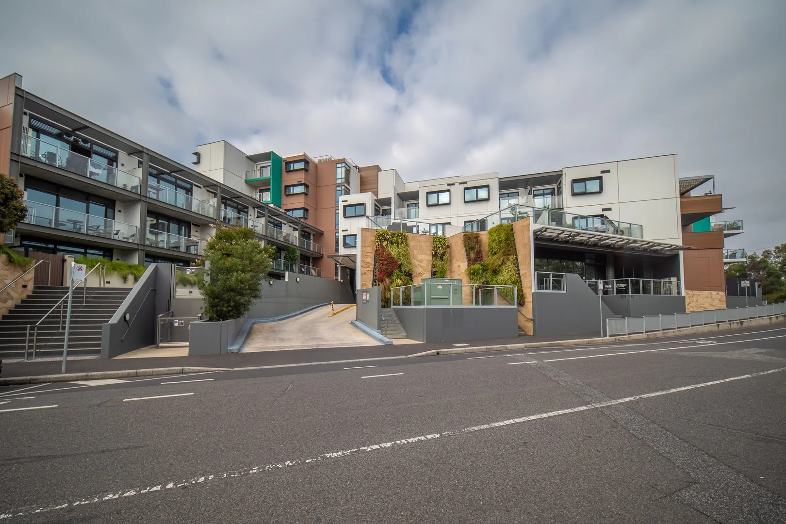 504/77 Hobsons Rd, Kensington VIC 3031