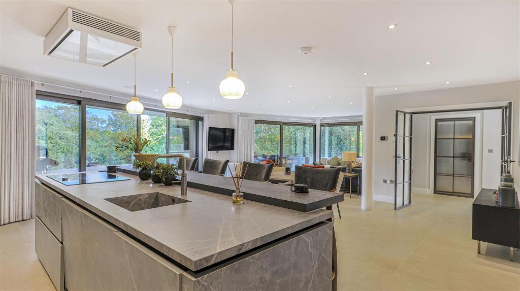 Additional image 13 of Penthouse, The Avenue Branksome Park