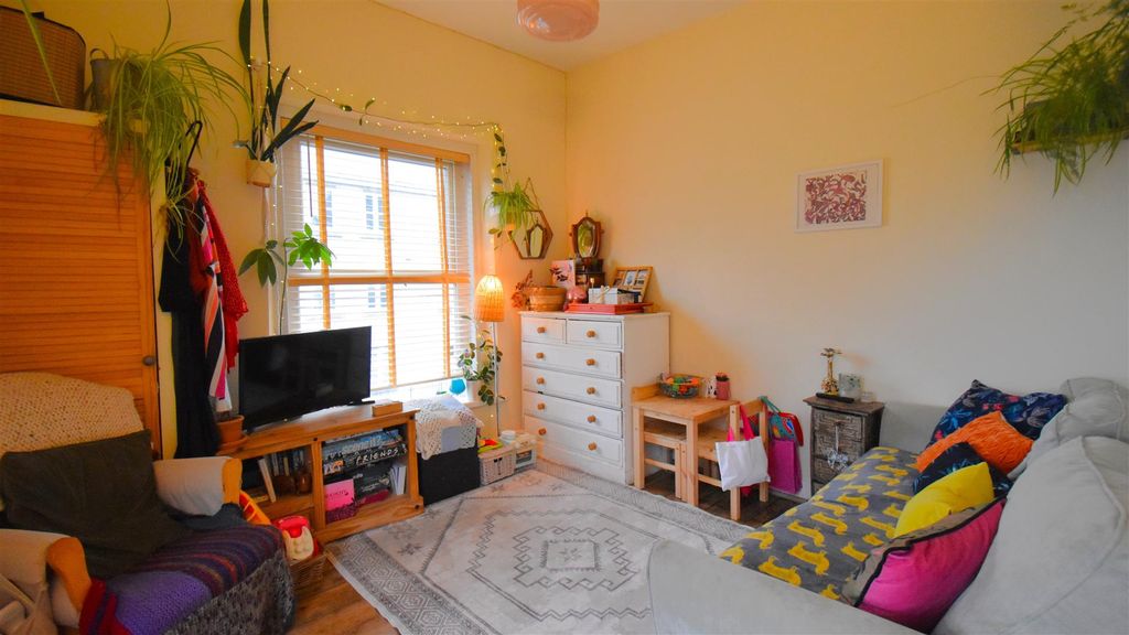 Additional image 2 of Studio for saleHigh Street, Staple Hill BS16