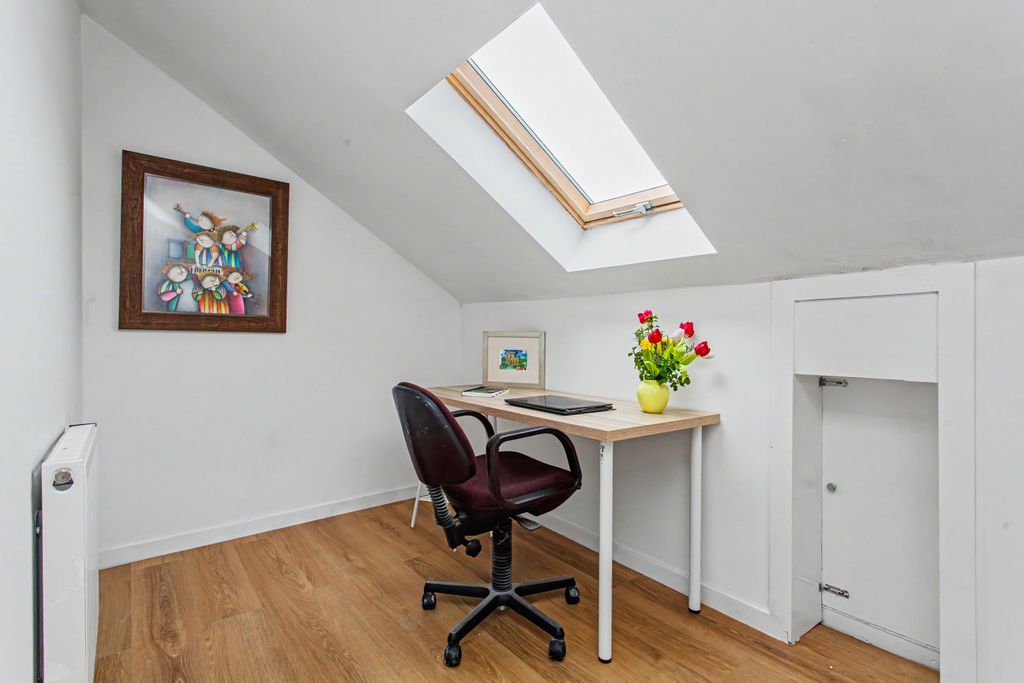 Additional image 13 of 4 bed flat for sale1/1 83 Maxwellton Road, Paisley PA1