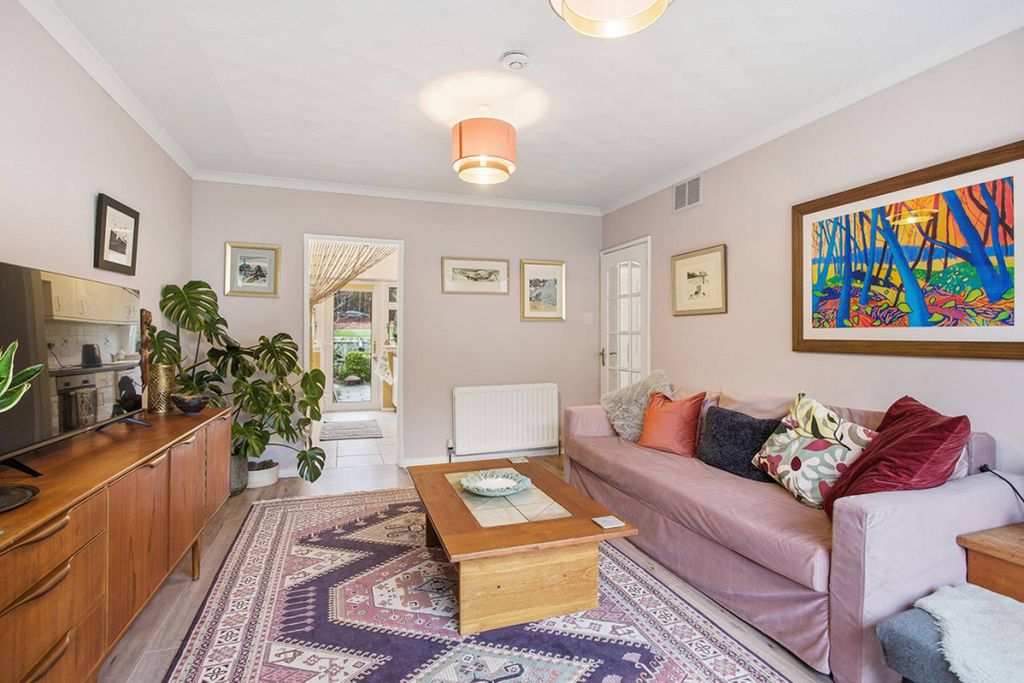 Additional image 4 of 2 bed flat for saleNewbattle Abbey Crescent, Eskbank, Dalkeith, Midlothian EH22